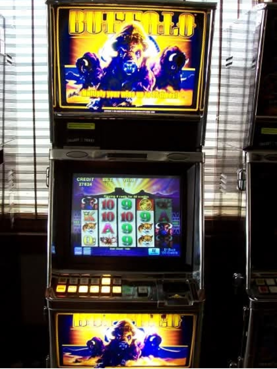 Used Slot Shop logo